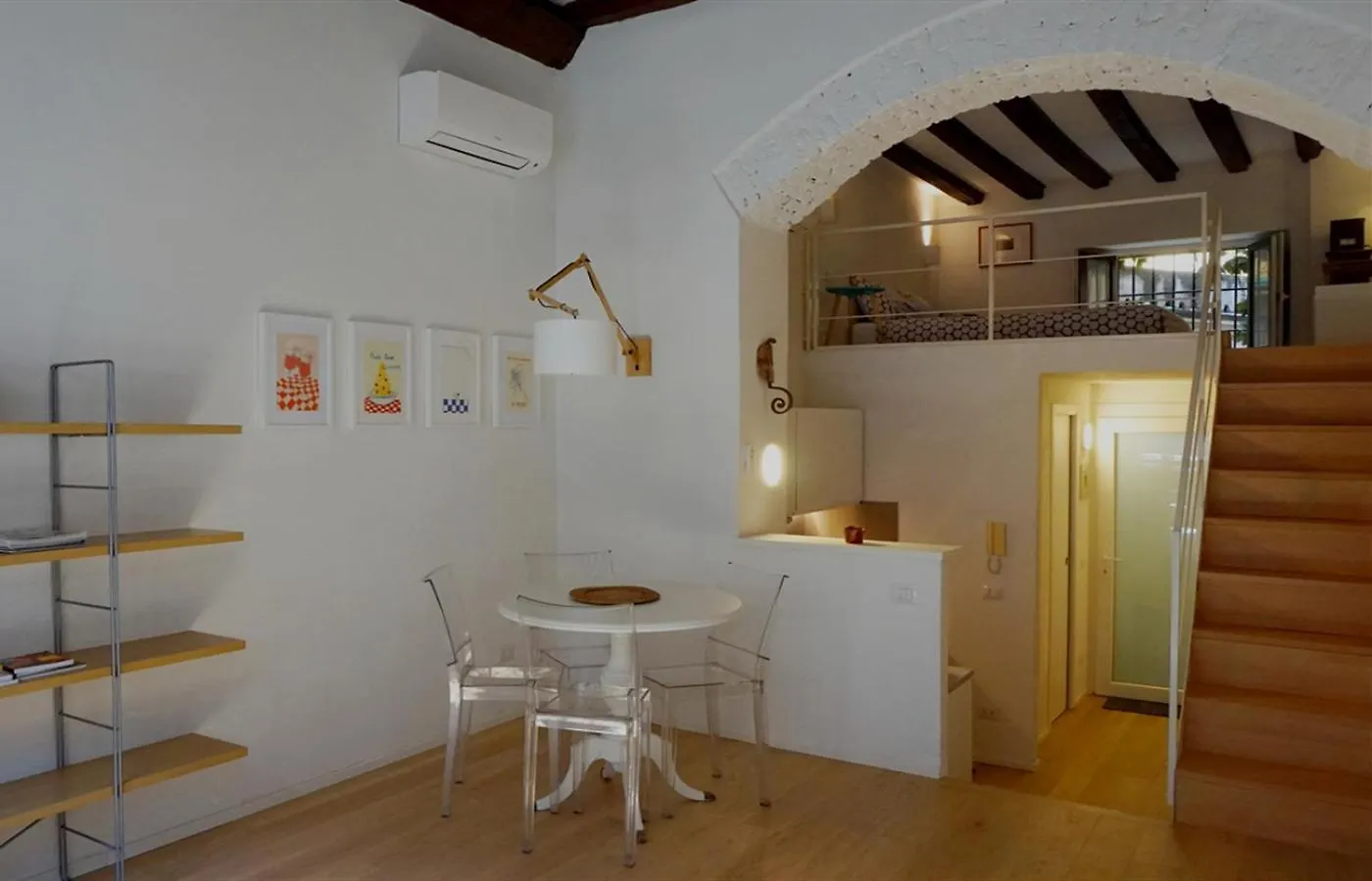 Studio Apartment Navigli Darsena Milán Italia